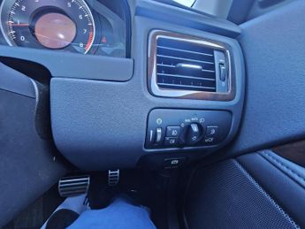 Volvo V70 1599CC  SE LUX T4 AUTO