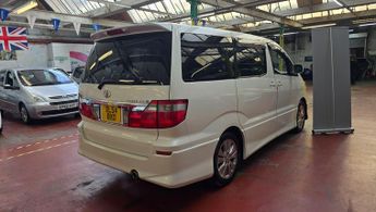Toyota Alphard 3.0 V Spec Sunroof P doors Cameras