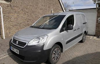 Peugeot Partner 1.6 BlueHDi 750 SE L2 (s/s) 4dr