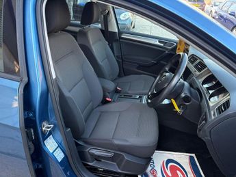 Volkswagen Golf 2.0 TDI BlueMotion Tech Match DSG Euro 6 (s/s) 5dr