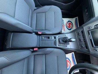 Volkswagen Golf 2.0 TDI BlueMotion Tech Match DSG Euro 6 (s/s) 5dr