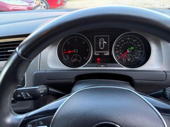 Volkswagen Golf 2.0 TDI BlueMotion Tech Match DSG Euro 6 (s/s) 5dr