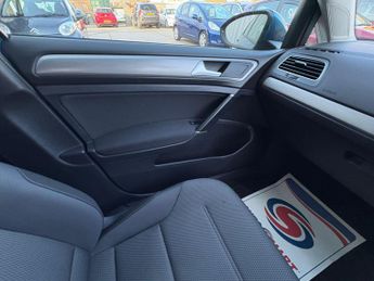 Volkswagen Golf 2.0 TDI BlueMotion Tech Match DSG Euro 6 (s/s) 5dr