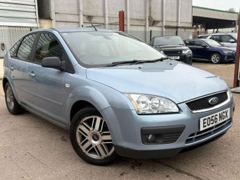 Ford Focus 1.6 Ghia 5dr
