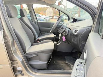 Renault Modus 1.6 VVT Dynamique 5dr