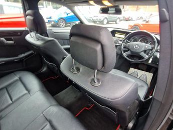 Mercedes-Benz E Class 2.1 E250 CDI BlueEfficiency Avantgarde Tiptronic Euro 5 4dr