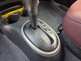 Nissan Micra 1.2 DIG-S Acenta Hatchback 5dr Petrol CVT Euro 5 (s/s) (98 ps)