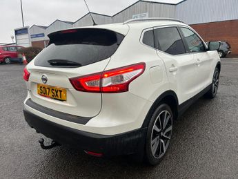 Nissan Qashqai 1.2 DIG-T Tekna XTRON 2WD Euro 6 (s/s) 5dr