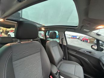 Vauxhall Meriva 1.4 16V SE Euro 5 5dr