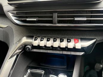 Peugeot 3008 1.2 PureTech Allure Premium EAT Euro 6 (s/s) 5dr