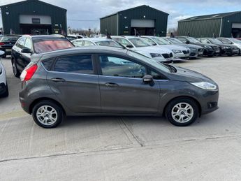 Ford Fiesta 1.5 TDCi ECOnetic Titanium Euro 6 (s/s) 5dr