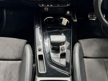 Audi A4 2.0 TDI 35 Black Edition S Tronic Euro 6 (s/s) 4dr