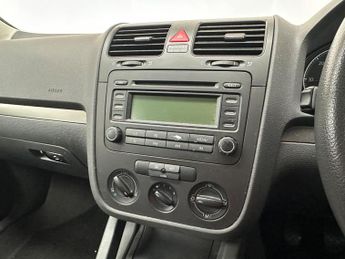 Volkswagen Golf 1.9 TDI SE Hatchback 3dr Diesel Manual (143 g/km, 103 bhp)