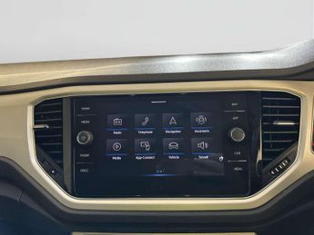 Volkswagen T-Roc 1.5 TSI EVO Design Cabriolet 2dr Petrol Manual Euro 6 (s/s) (150