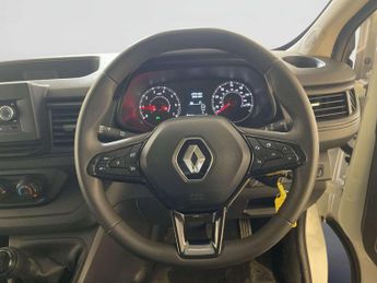 Renault Trafic 2.0 dCi Blue SL28 Business Panel Van 5dr Diesel Manual L1 H1 Eur