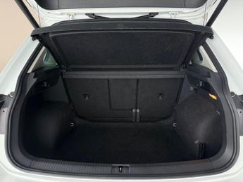 Volkswagen Tiguan 2.0 TDI Elegance DSG Euro 6 (s/s) 5dr