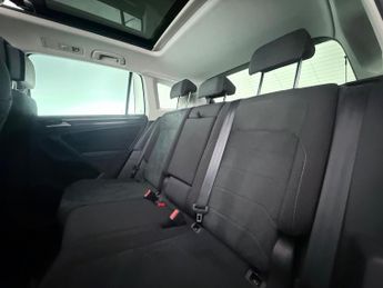 Volkswagen Tiguan 2.0 TDI Elegance DSG Euro 6 (s/s) 5dr