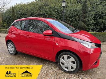 Toyota AYGO 1.0 VVT-i x-play Euro 6 5dr