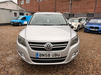 Volkswagen Tiguan 2.0 TDI Sport Auto 4WD Euro 4 5dr