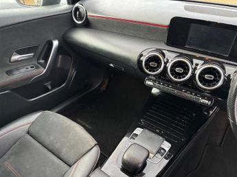 Mercedes-Benz A Class 1.5 A180d AMG Line 7G-DCT Euro 6 (s/s) 5dr