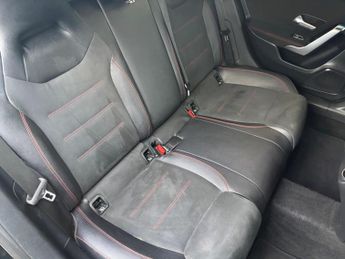 Mercedes-Benz A Class 1.5 A180d AMG Line 7G-DCT Euro 6 (s/s) 5dr