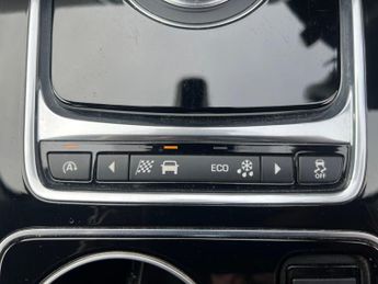 Jaguar XE 2.0d Prestige Auto Euro 6 (s/s) 4dr