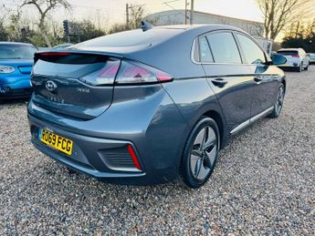 Hyundai IONIQ 1.6 h-GDi 8.9kWh Premium SE DCT Euro 6 (s/s) 5dr