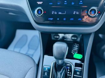 Hyundai IONIQ 1.6 h-GDi 8.9kWh Premium SE DCT Euro 6 (s/s) 5dr