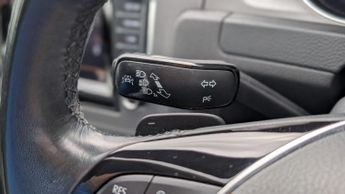 Volkswagen Golf 1.2 TSI BlueMotion Tech SE DSG Euro 5