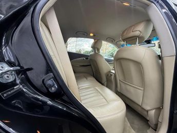 Infiniti EX 3.0 30d V6 SUV 5dr Diesel Auto 4WD Euro 5 (238 ps)