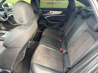 Audi A6 Saloon 2.0 TDI 40 S line S Tronic Euro 6 (s/s) 4dr