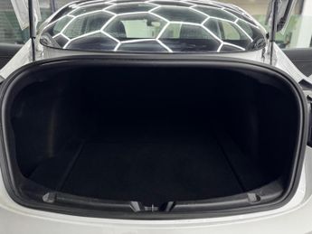 Tesla Model 3 Standard Range Plus Auto RWD 4dr