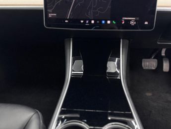 Tesla Model 3 Standard Range Plus Auto RWD 4dr