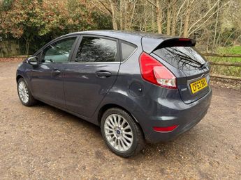 Ford Fiesta 1.0T EcoBoost Titanium Euro 5 (s/s) 5dr