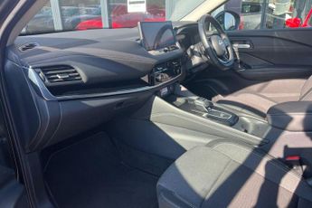 Nissan Qashqai 1.3 DiG-T MH 158 N-Connecta 5dr Xtronic
