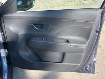 Hyundai KONA 65.4kWh Advance Auto 5dr