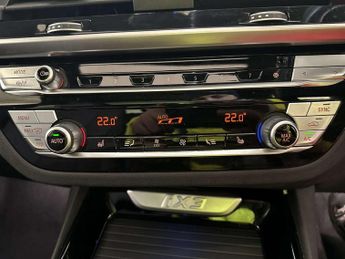 BMW iX3 80kWh Premier Edition Pro SUV 5dr Electric Auto (286 ps)