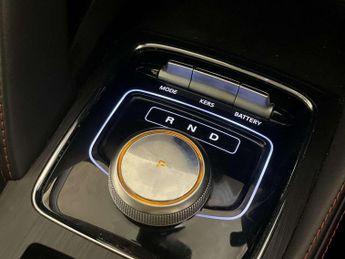 MG MG ZS 72.6kWh SE Long Range SUV 5dr Electric Auto (156 ps)