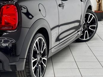 MINI Hatch 1.5 Cooper Sport Steptronic Euro 6 (s/s) 3dr