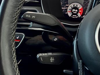 Audi A4 Avant 2.0 TFSI 35 Black Edition S Tronic Euro 6 (s/s) 5dr