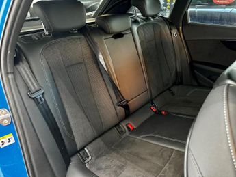 Audi A4 Avant 2.0 TFSI 35 Black Edition S Tronic Euro 6 (s/s) 5dr