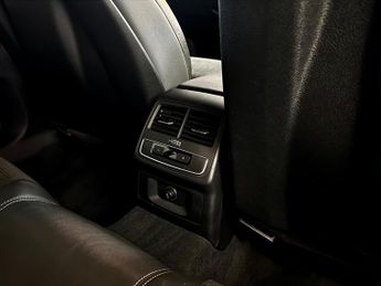 Audi A4 Avant 2.0 TFSI 35 Black Edition S Tronic Euro 6 (s/s) 5dr
