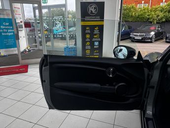 MINI Hatch 1.5 Cooper Classic Steptronic Euro 6 (s/s) 3dr