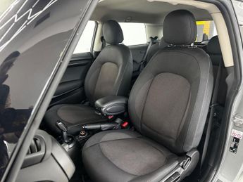 MINI Hatch 1.5 Cooper Classic Steptronic Euro 6 (s/s) 3dr