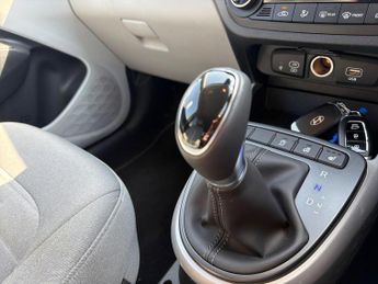 Hyundai i10 1.0 Premium 5dr Automatic