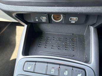 Hyundai i10 1.0 Premium 5dr Automatic