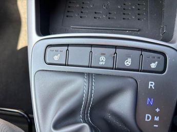 Hyundai i10 1.0 Premium Hatchback 5dr Petrol Auto Euro 6 (s/s) (63 ps)