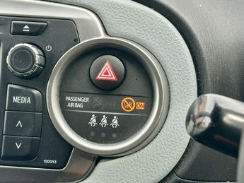 Toyota Yaris 1.5 VVT-h T4 CVT Euro 5 5dr