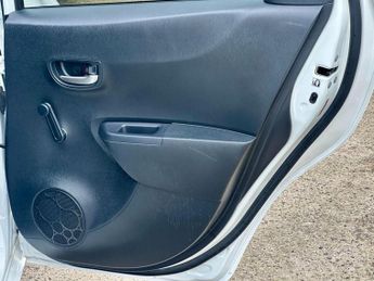 Toyota Yaris 1.5 VVT-h T4 CVT Euro 5 5dr