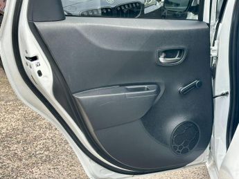 Toyota Yaris 1.5 VVT-h T4 CVT Euro 5 5dr